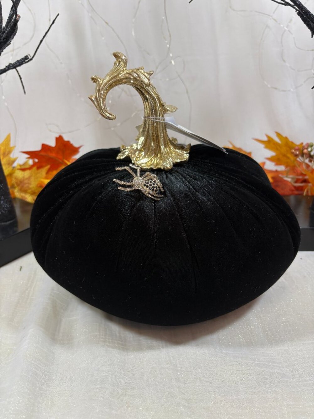 Halloween Elegant Black Velvet Gold Stem With Spider Brooch Pumpkin Decor New